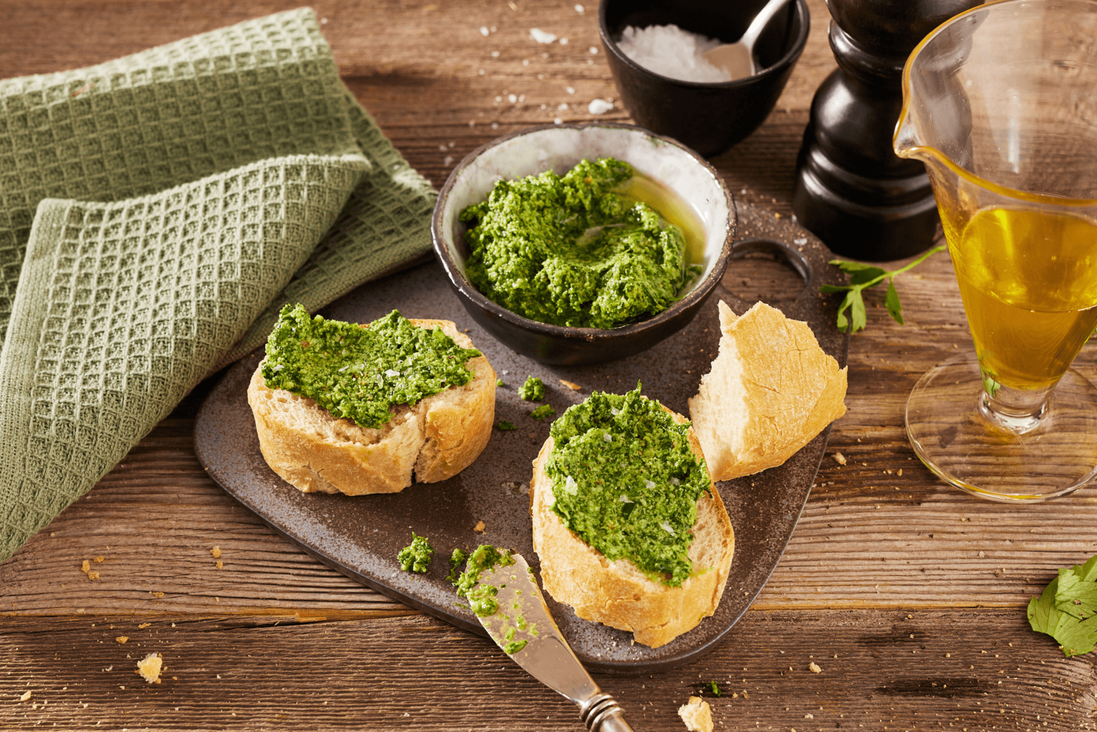 Gr Nes Pesto Mit Liebst Ckel Rezept Rewe De