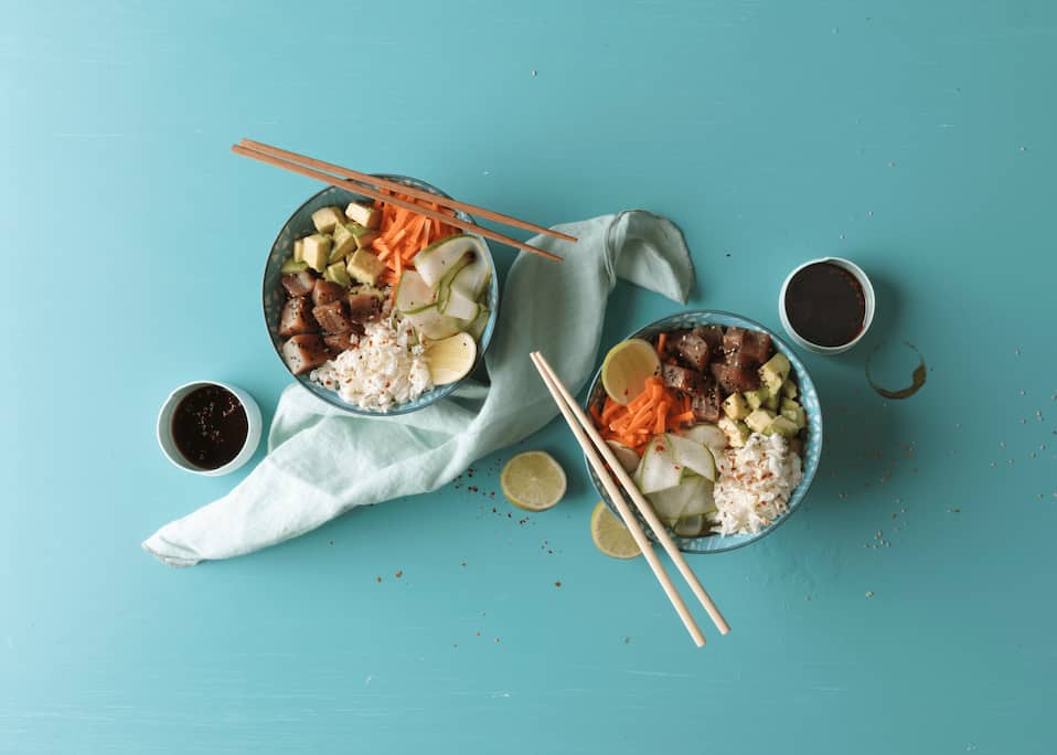 Poké Bowl mit Thunfisch & Avocado