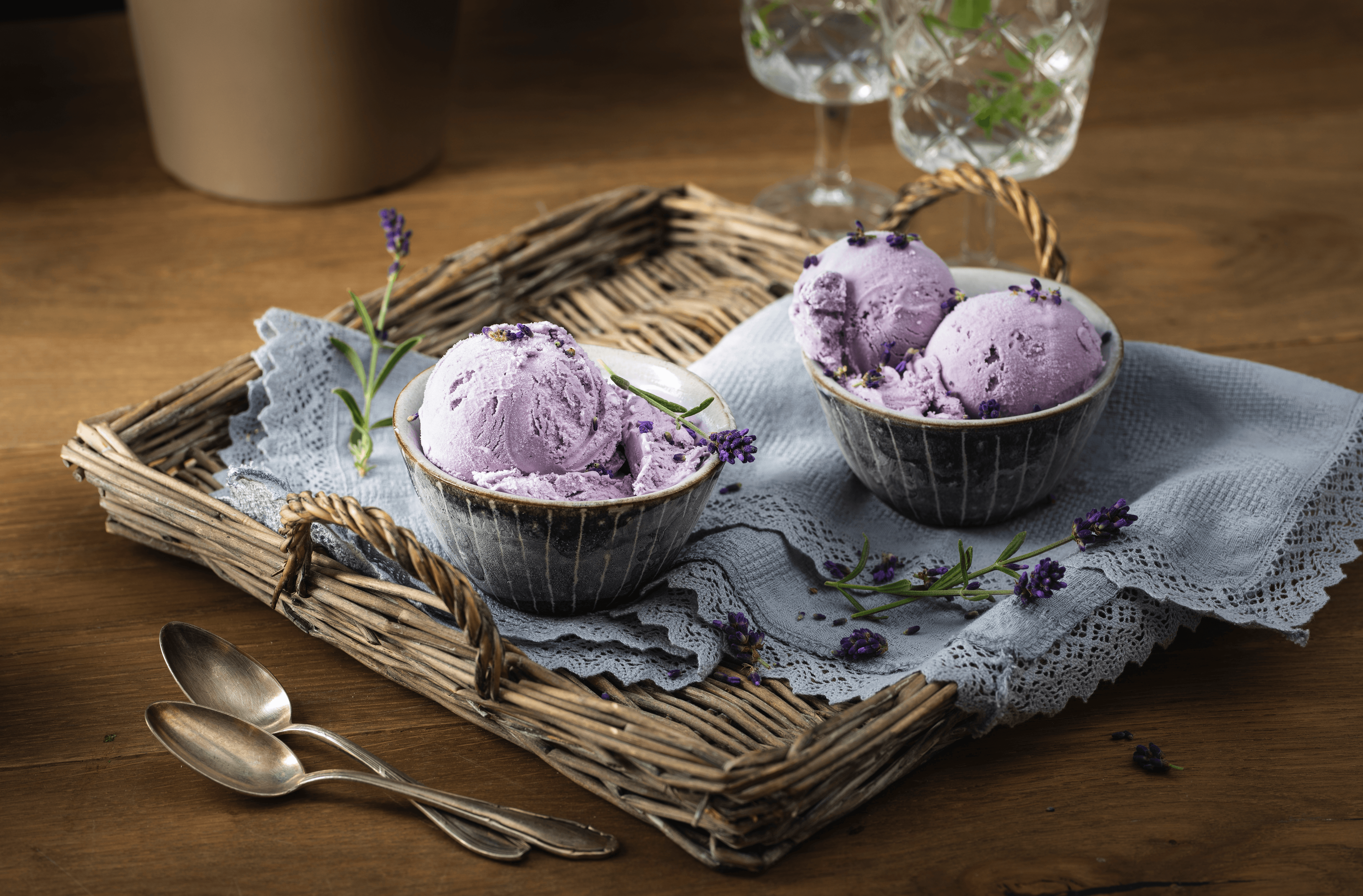 Lavendel-Eis Rezept - REWE.de