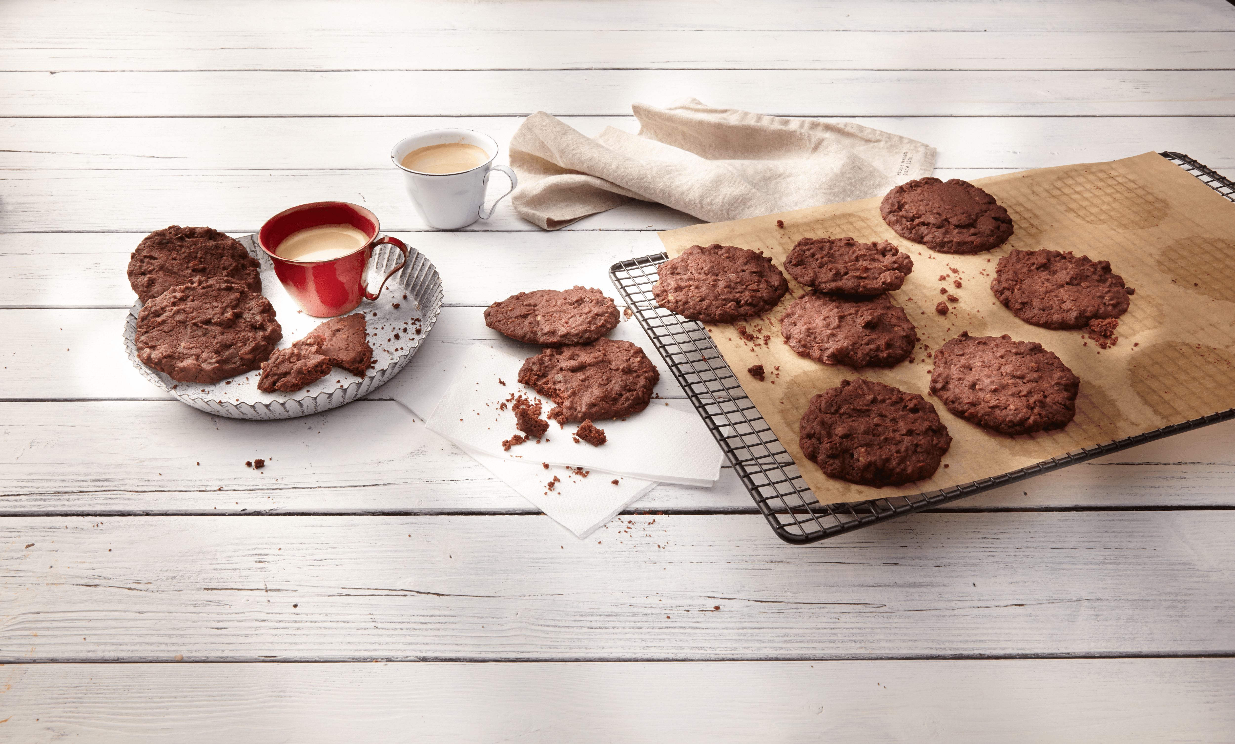 Knusprige Schoko-Müsli-Cookies Rezept - REWE.de