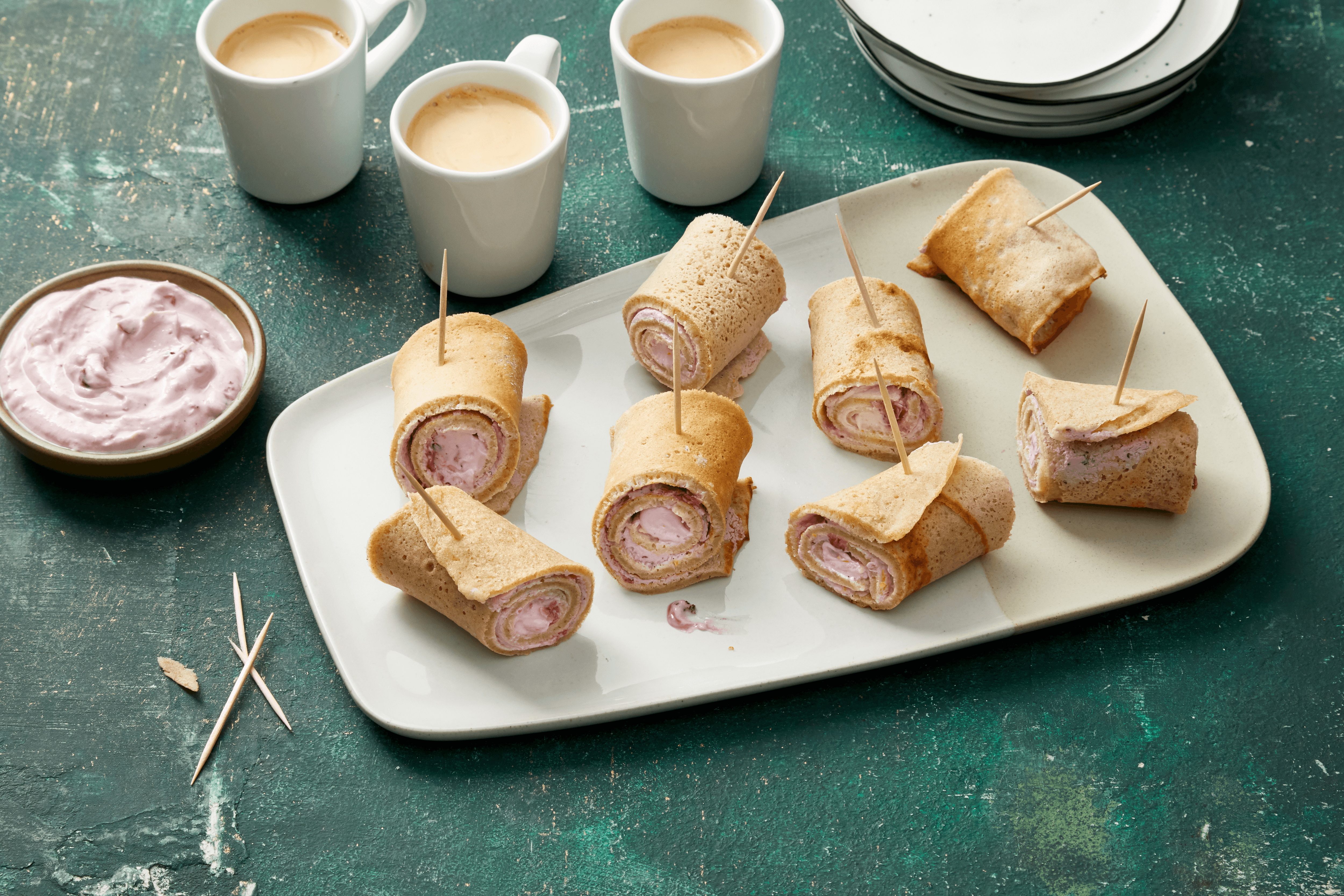 Buchweizen-Pfannkuchen mit Preiselbeer-Topfen Rezept - REWE.de