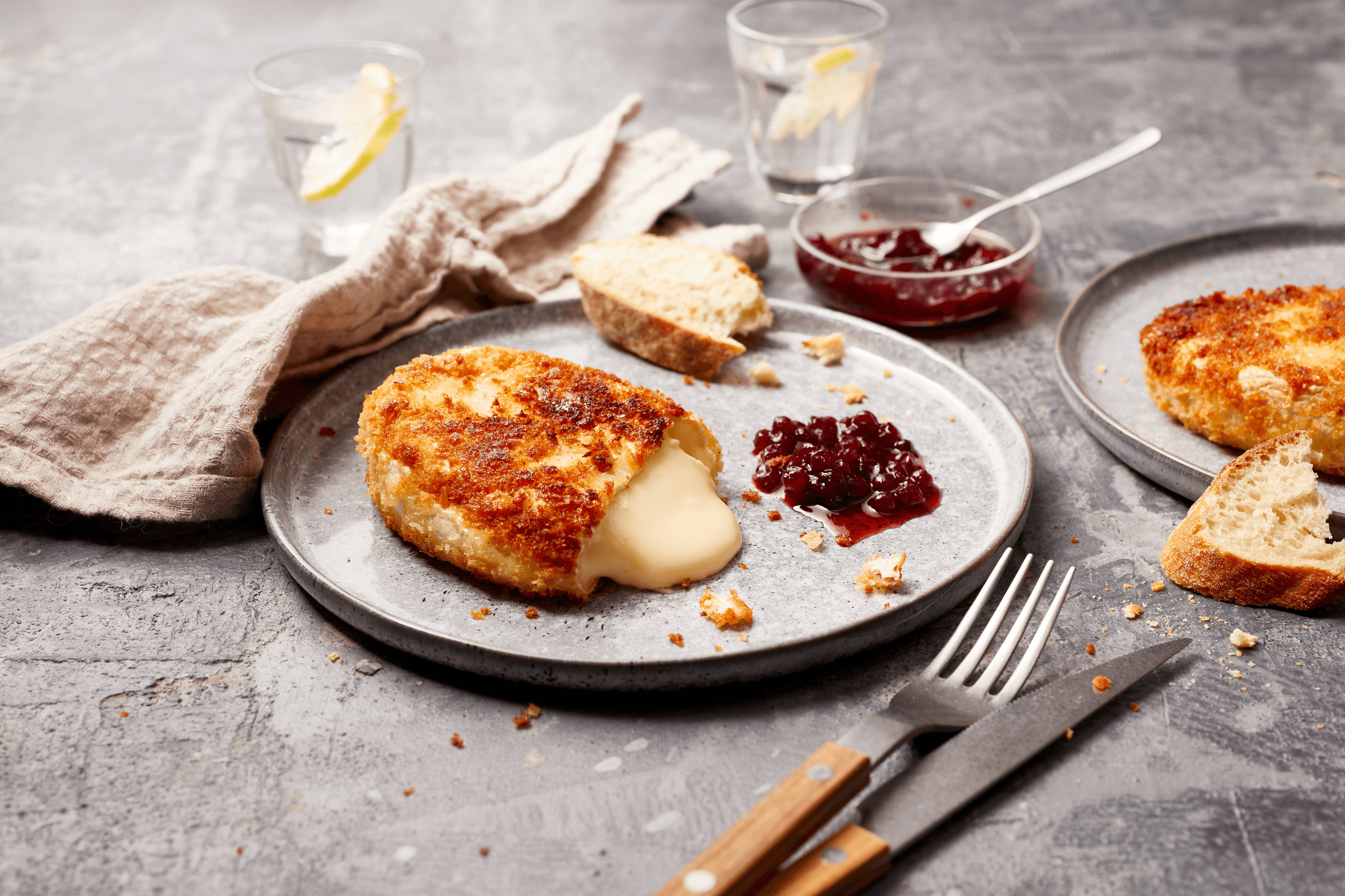 Gebackener Camembert Rezept - REWE.de