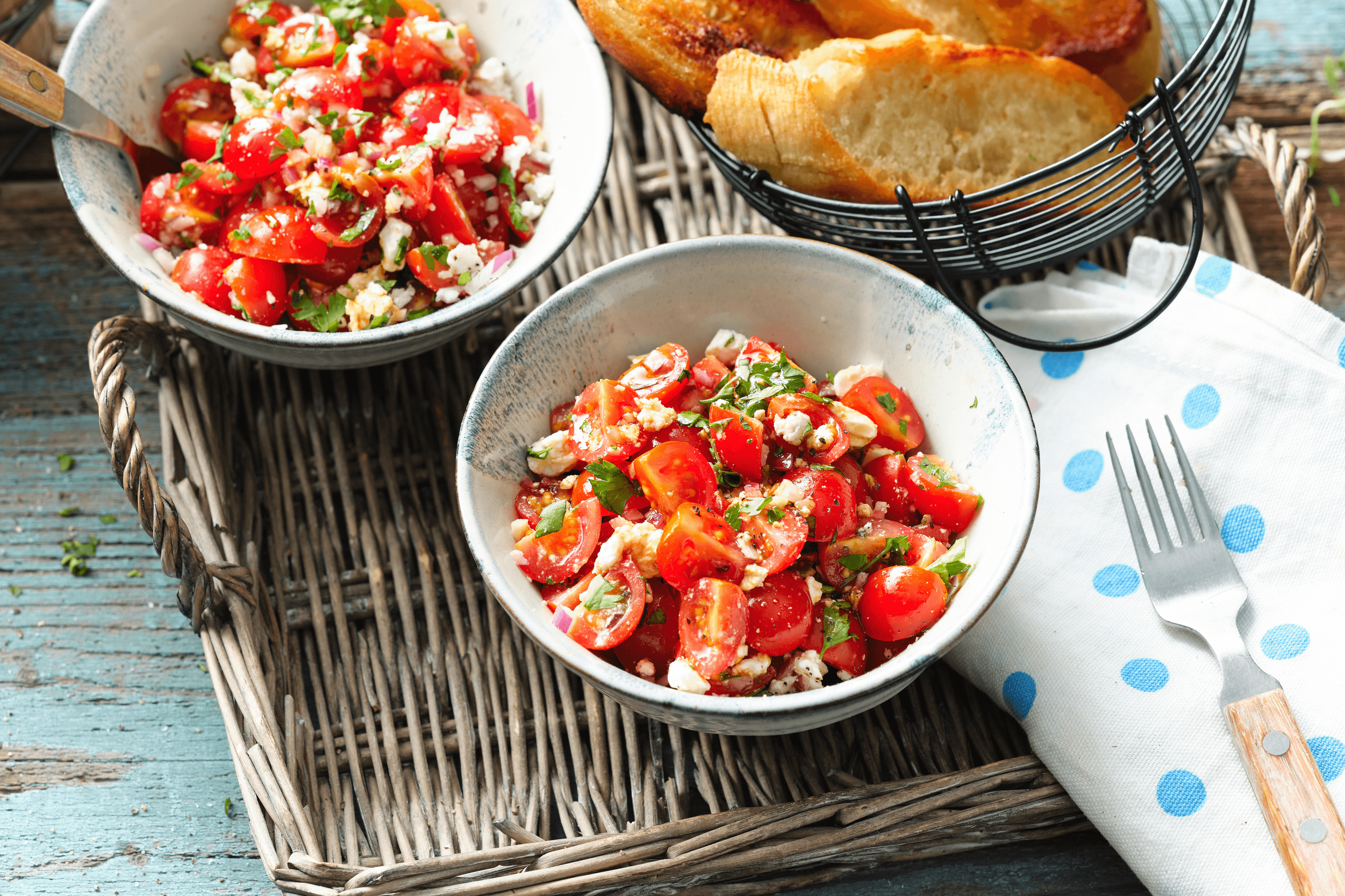 Tomatensalat mit Feta Rezept - REWE.de