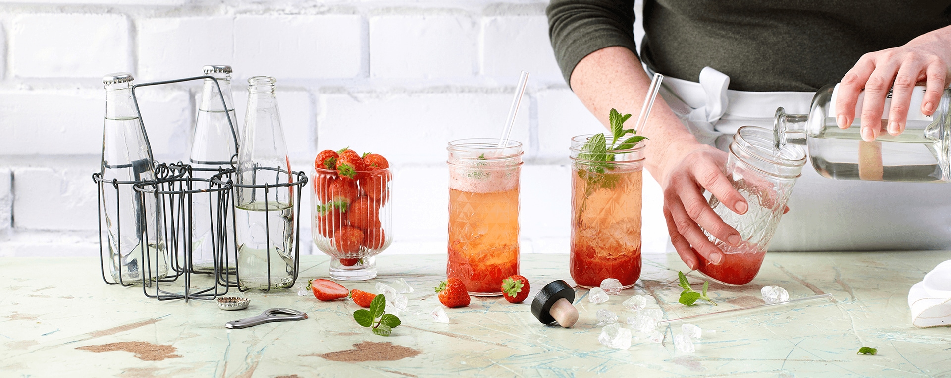 Erdbeer-Minz Gin &amp; Tonic Rezept - REWE.de