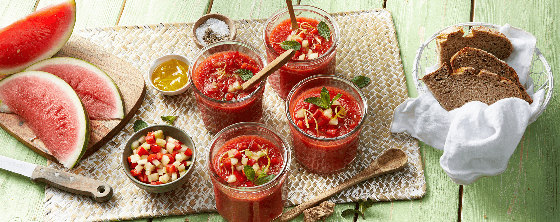 Fruchtige Melonen-Gazpacho Rezept - REWE.de