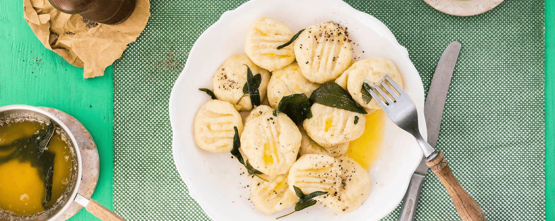 Mini Kartoffel-Knödel mit Salbei-Butter Rezept - REWE.de