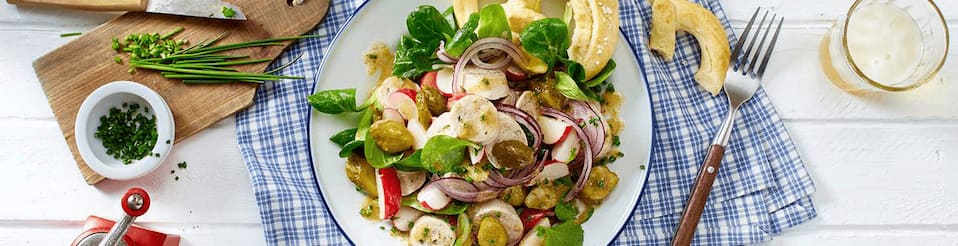 Radieschen-Salat mit Weißwurst und selbstgemachten Brezeln