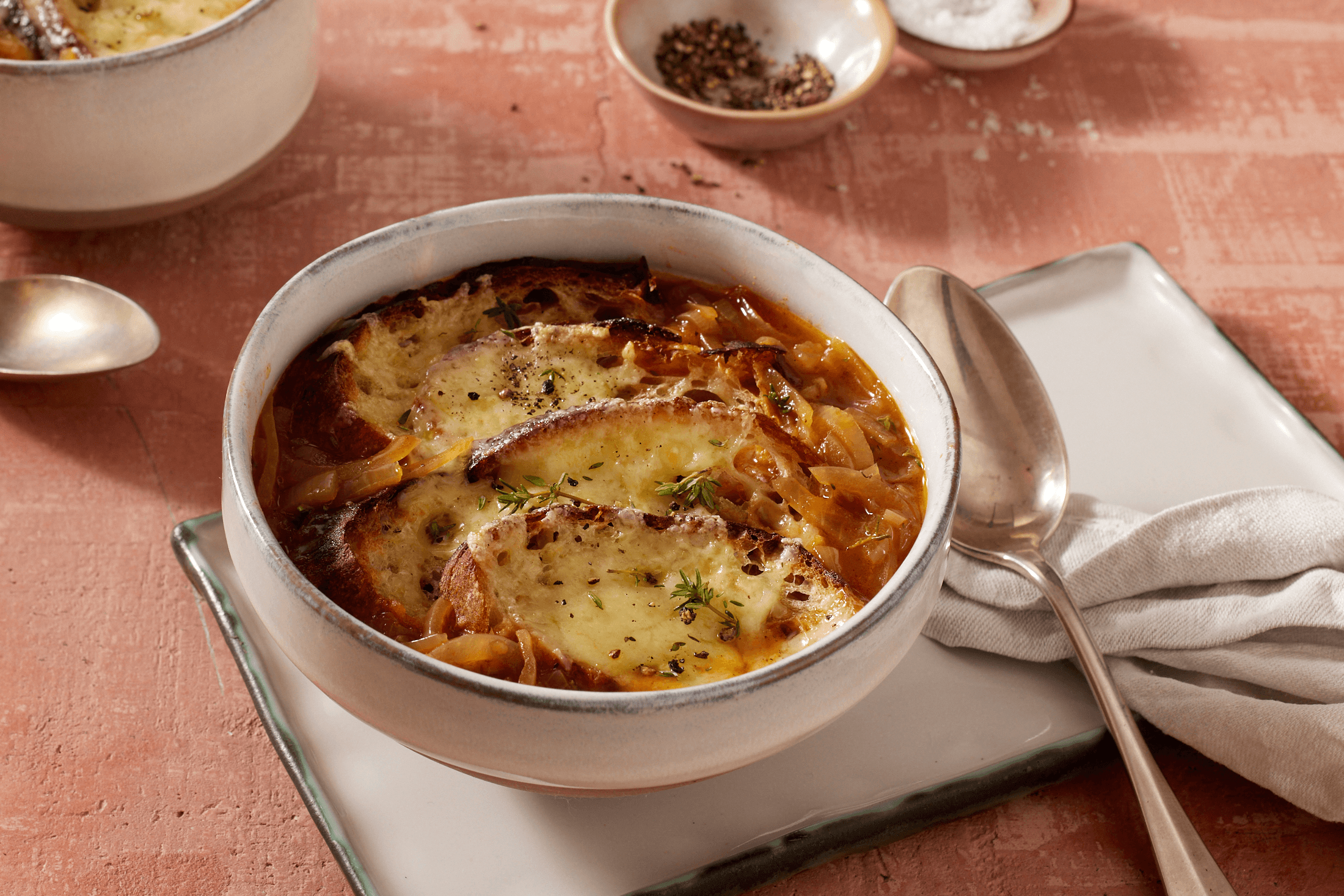 Gratinierte Zwiebelsuppe Rezept - REWE.de