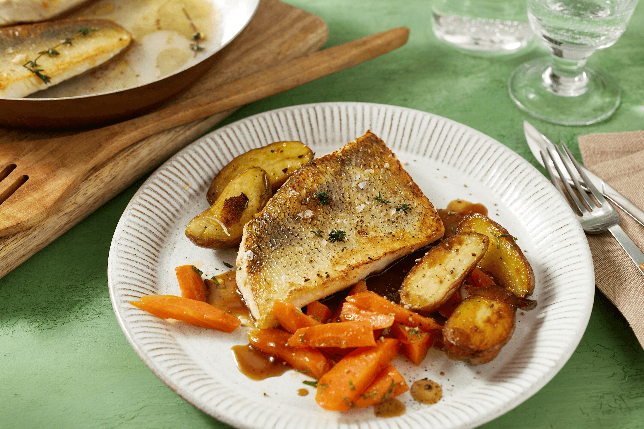 Gebratener Zander mit Fleischjus Rezept - REWE.de