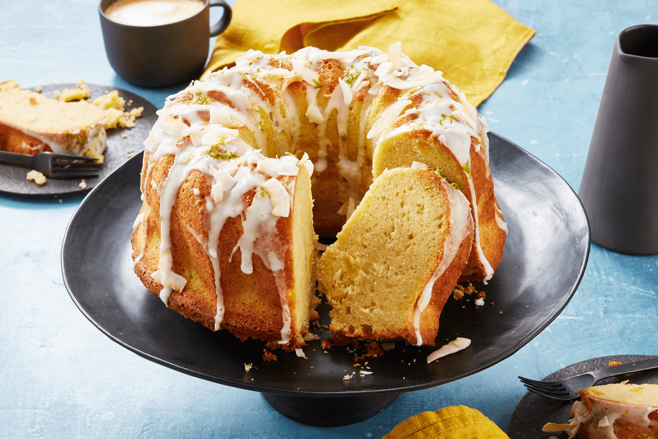 Ananas-Gugelhupf mit Kokos-Limettenguss Rezept - REWE.de