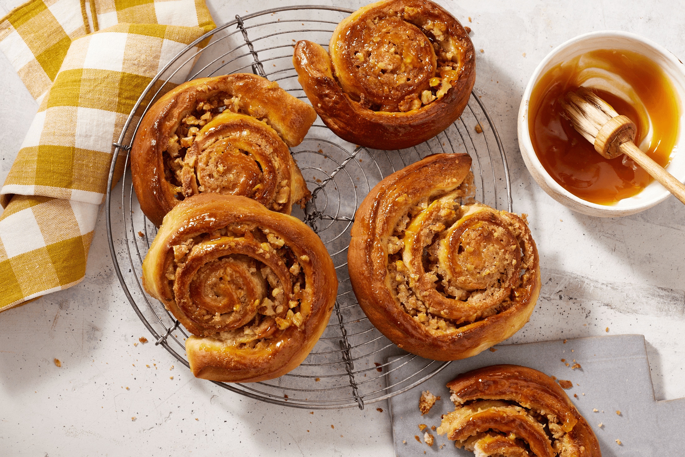 Walnuss-Schnecken Rezept - REWE.de