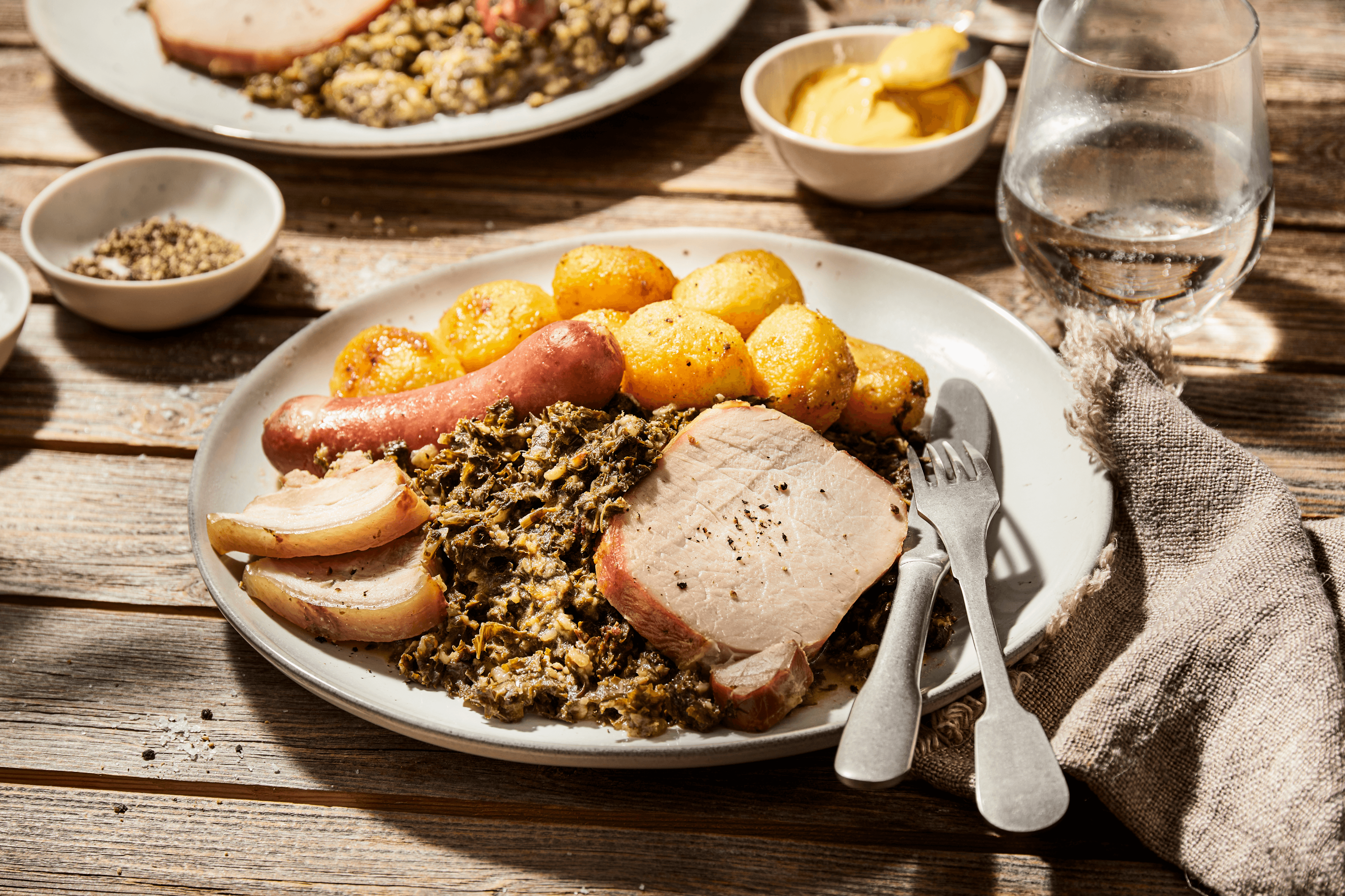 Grünkohl mit Kasseler und Kohlwurst Rezept - REWE.de