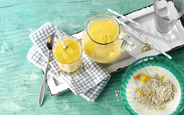 Mango-Buttermilch mit Ingwer