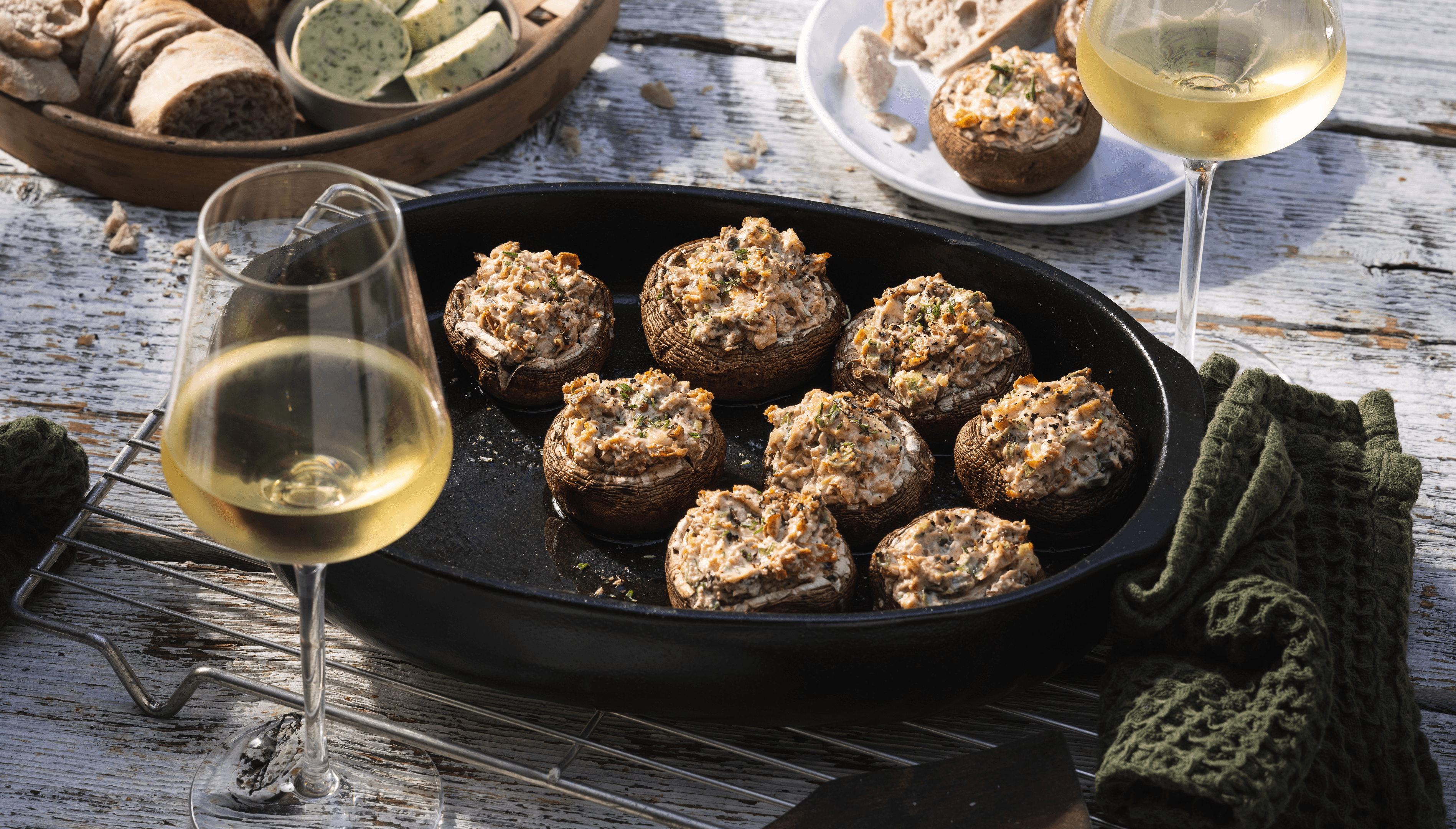 Gefüllte Champignons vom Grill Rezept - REWE.de